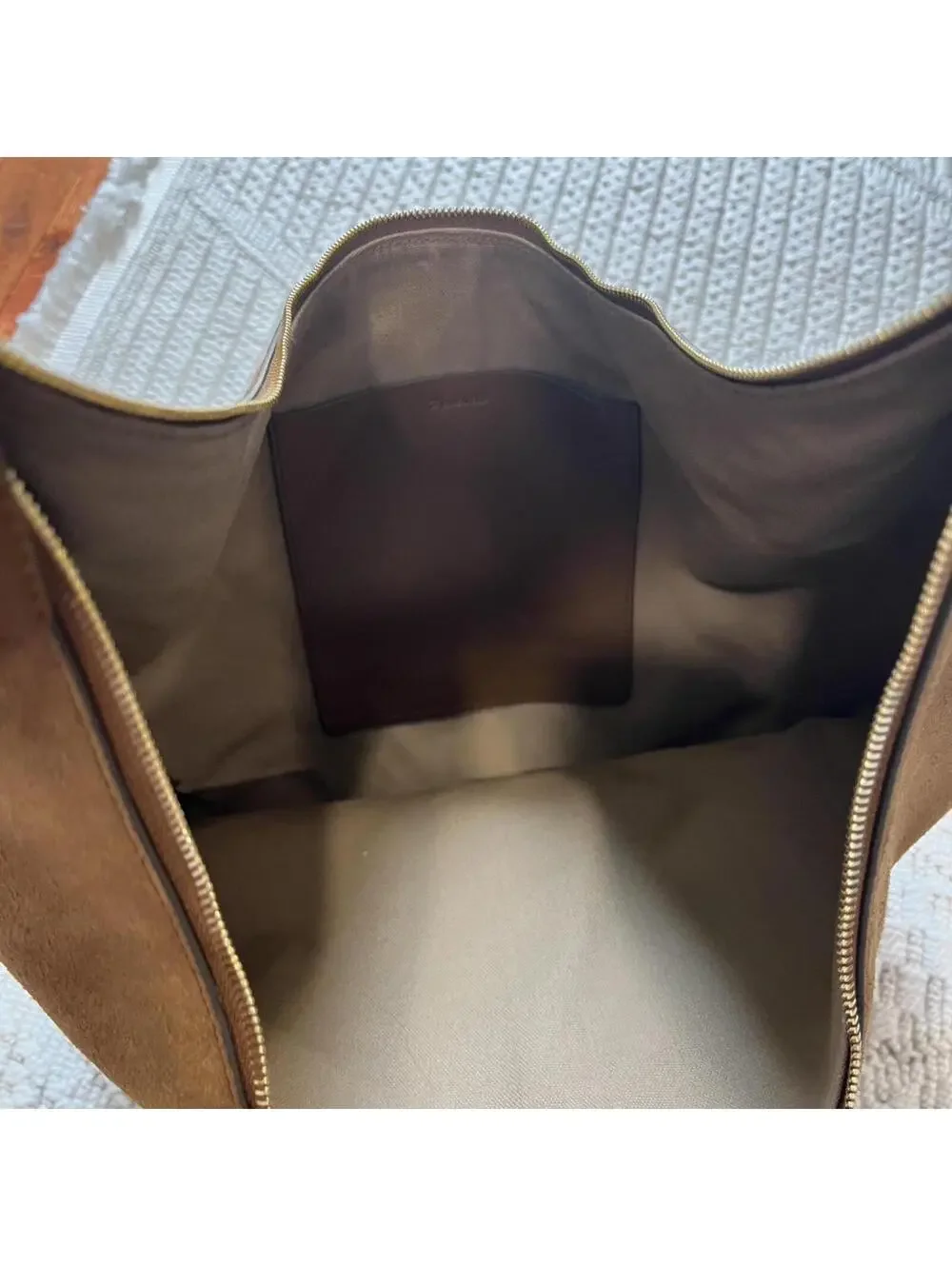 Madewell Essential Curve Shoulder Bag in Aged Cognac - Picture 9 of 10